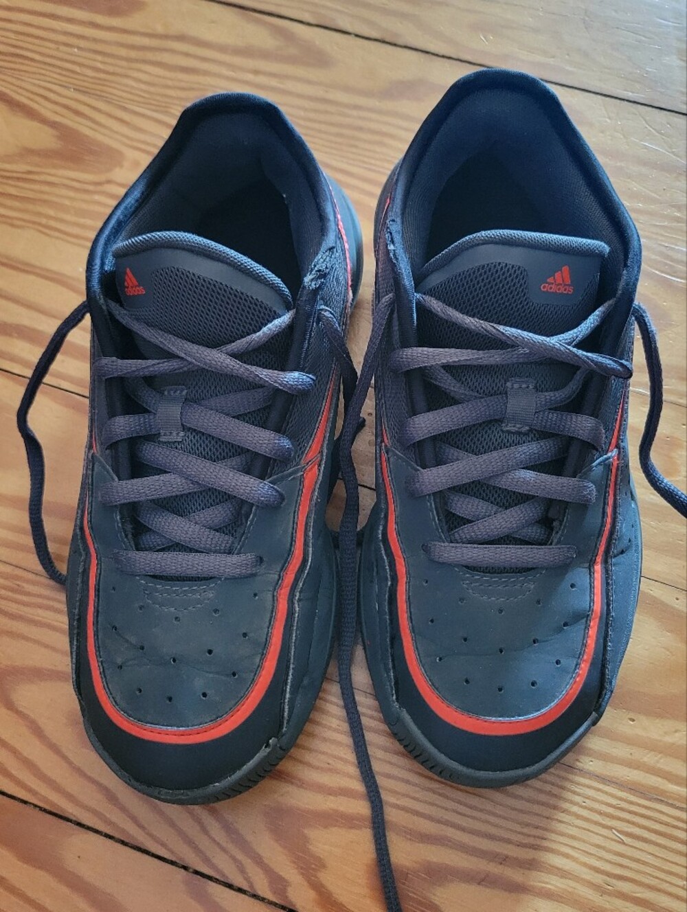 🛑Firm! Adidas Low-Top Sneakers in Dark Gray/black with Orange Trim